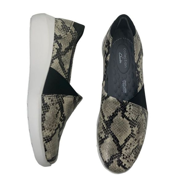 Clarks Shoes - Nwt Clarks Kayleigh Step Taupe Snake. Size 8.